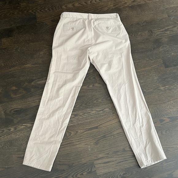 Men’s Vineyard Vines Pants - Picture 3 of 3